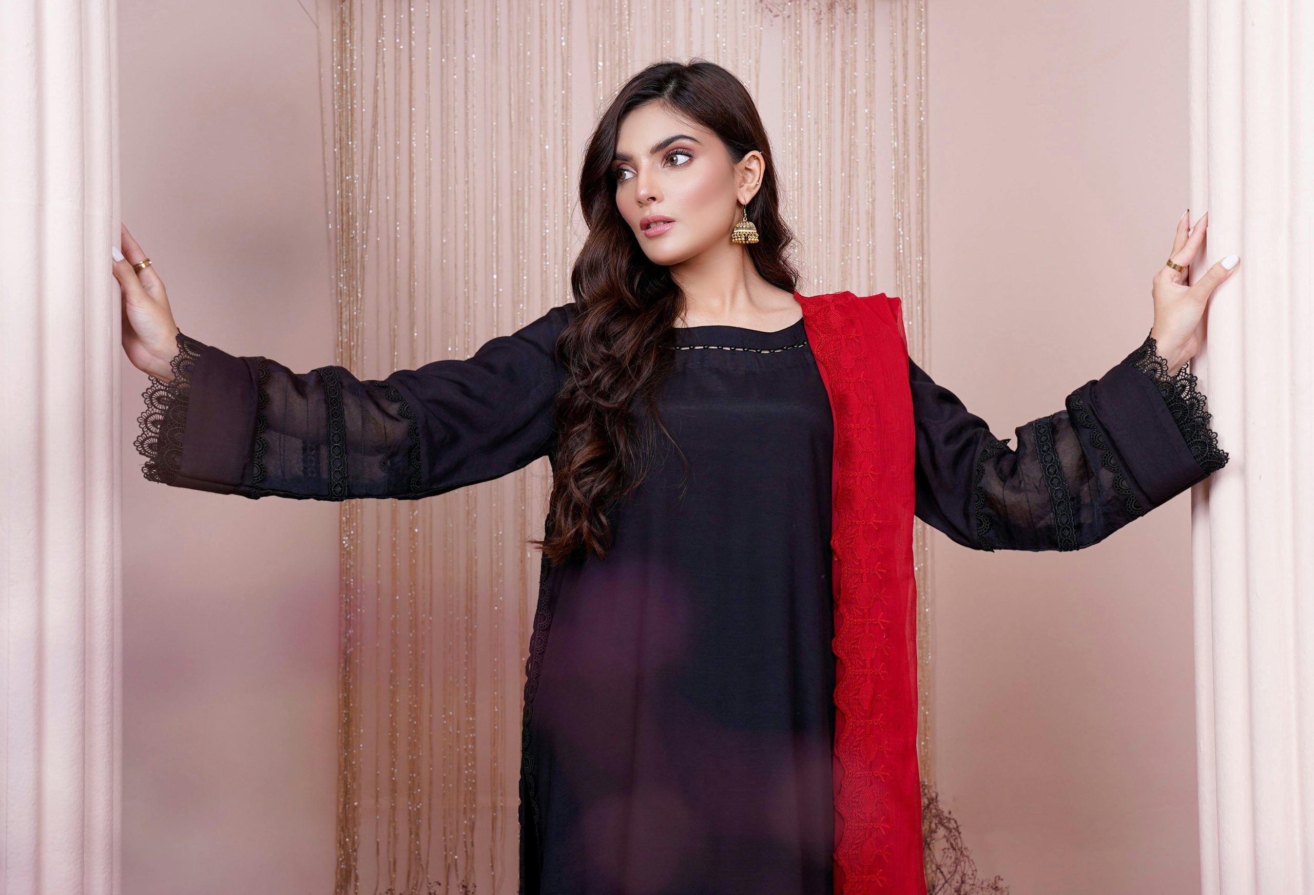 PAKISTANI SUIT <br/>
COLLECTIONS